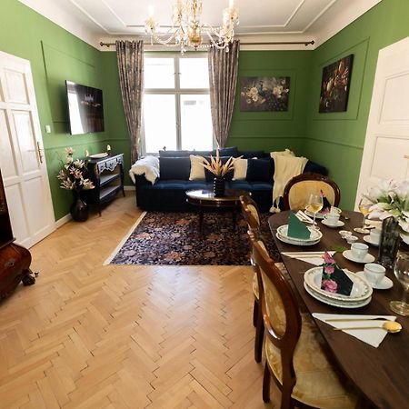 New, Stylish And Spacious Apartment Bratislava Eksteriør bilde