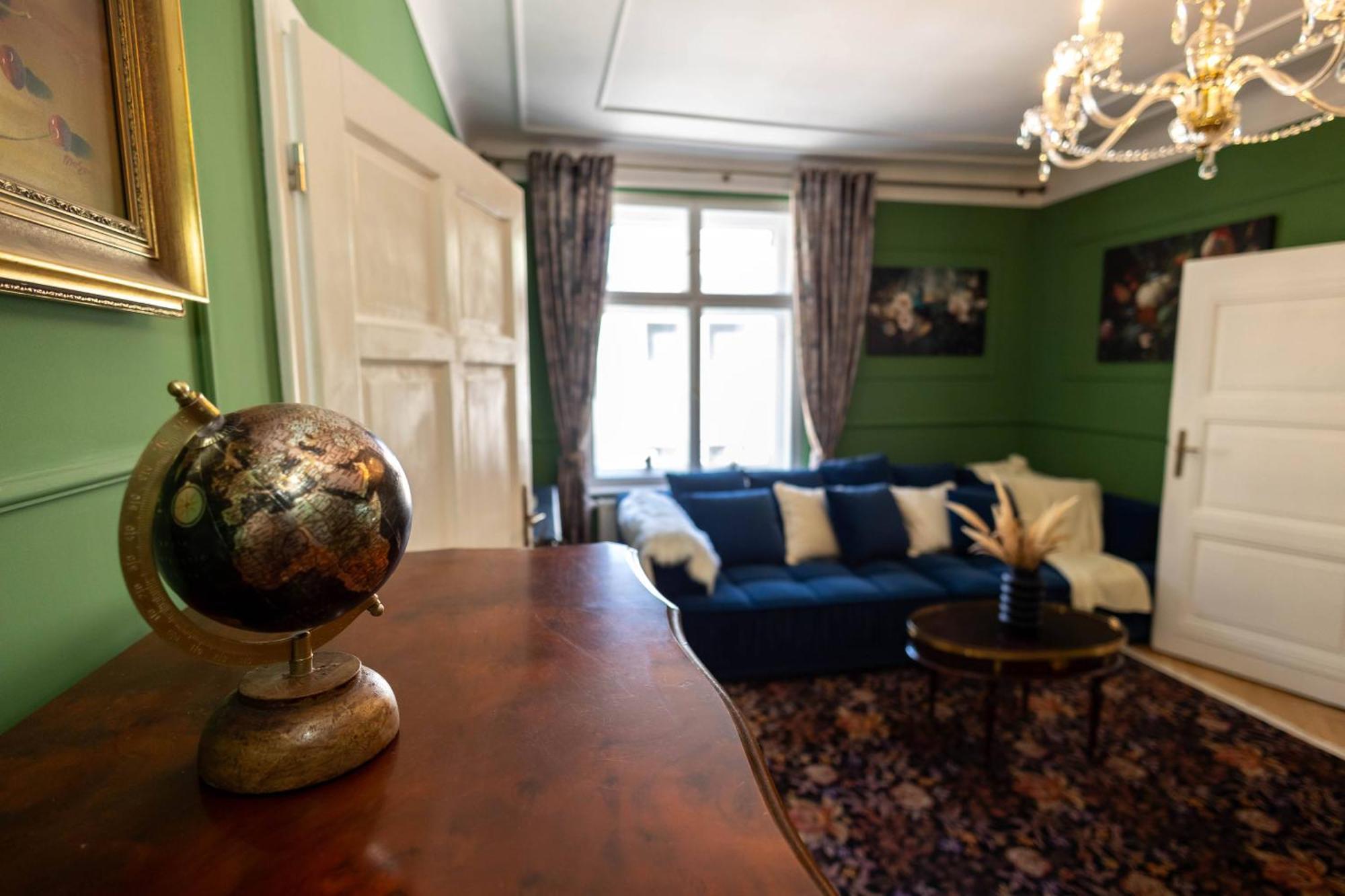 New, Stylish And Spacious Apartment Bratislava Eksteriør bilde